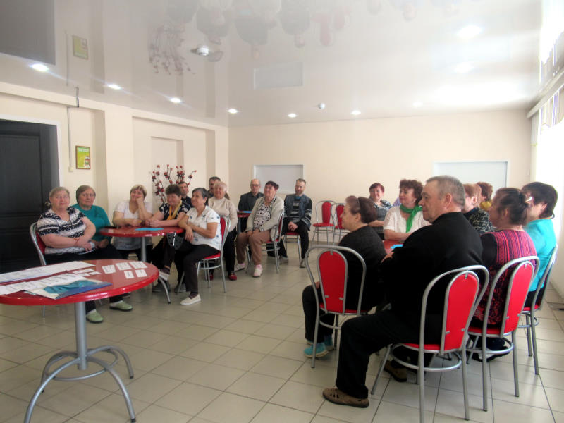 «Весь мир театр»