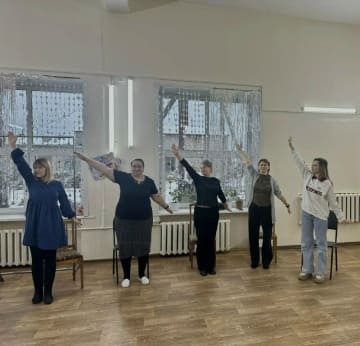 Движение – это жизнь, поэтому зарядка на рабочем месте очень актуальна сегодня.